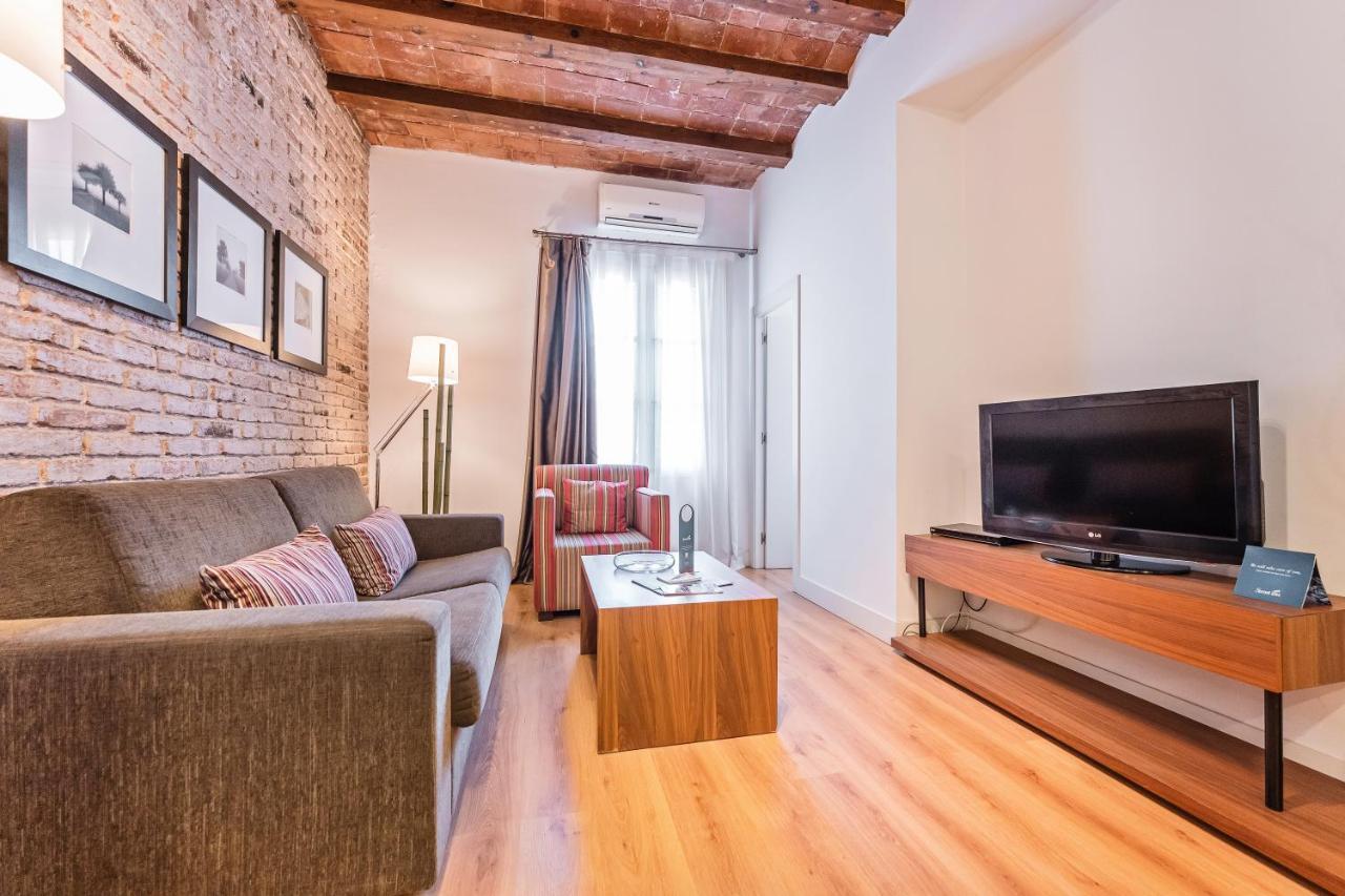 Sweett - Pare Lainez Apartment Barcelona Luaran gambar